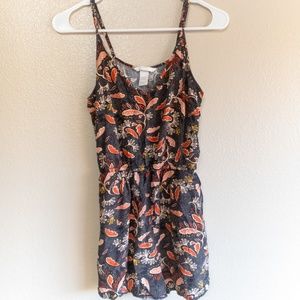 H&M navy floral romper size 4 EUC